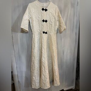 SHEIN Cream Floral Textured Dress